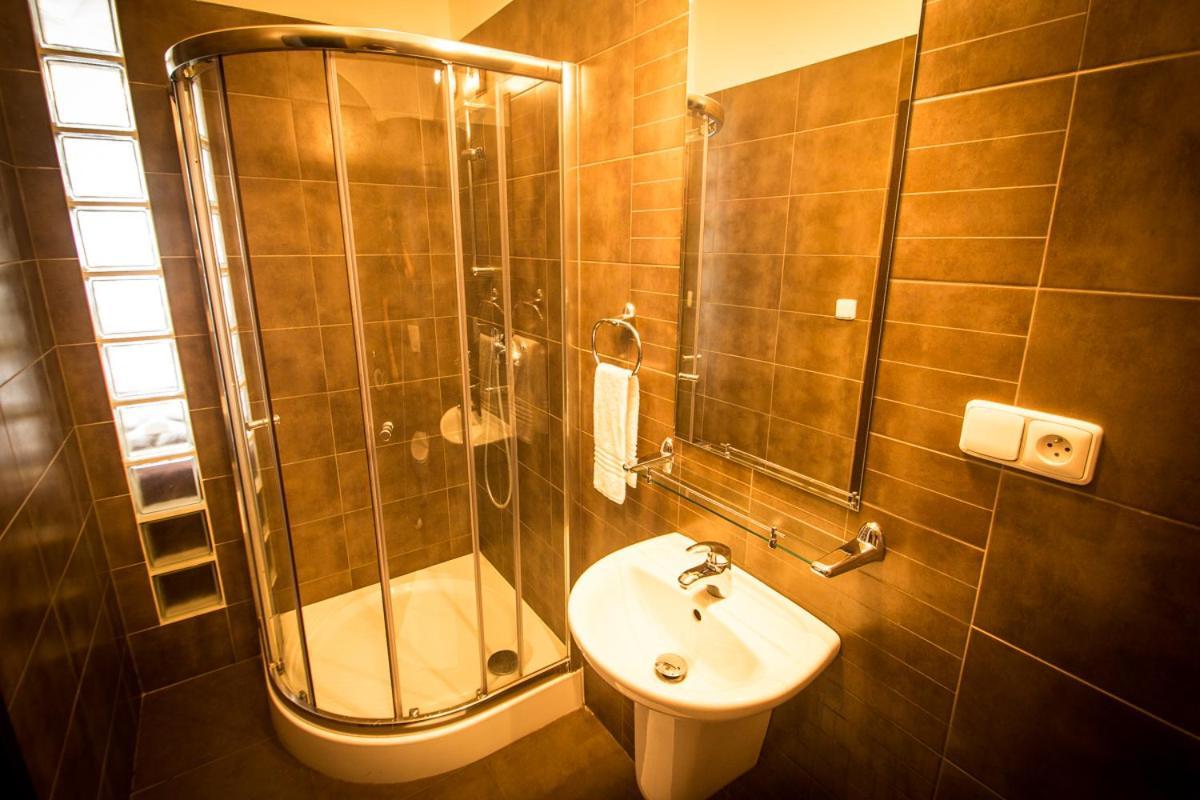 Hotel Sázavský Ostrov Sázava Esterno foto