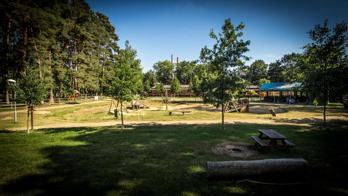 Hotel Sázavský Ostrov Sázava Esterno foto