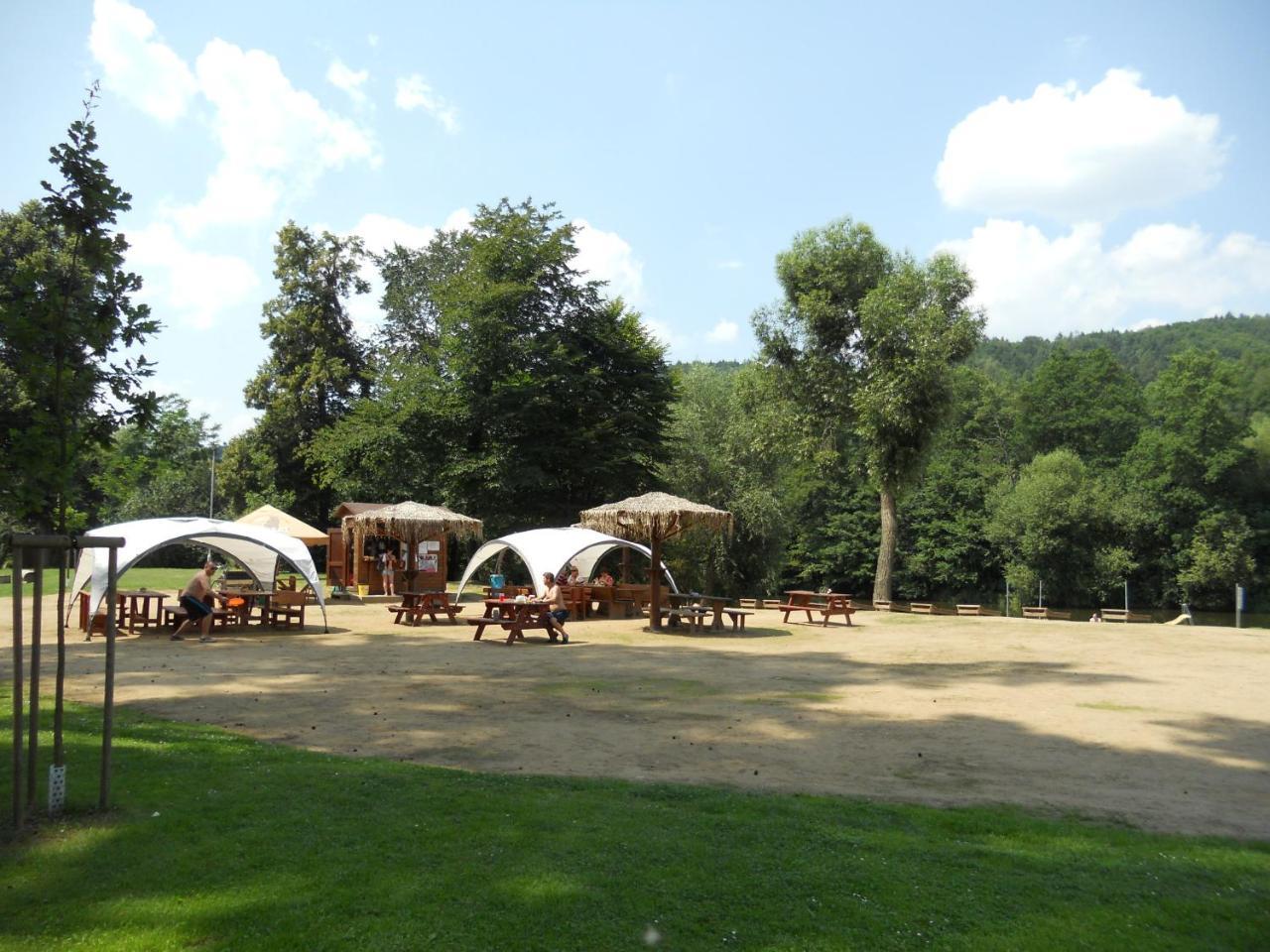 Hotel Sázavský Ostrov Sázava Esterno foto